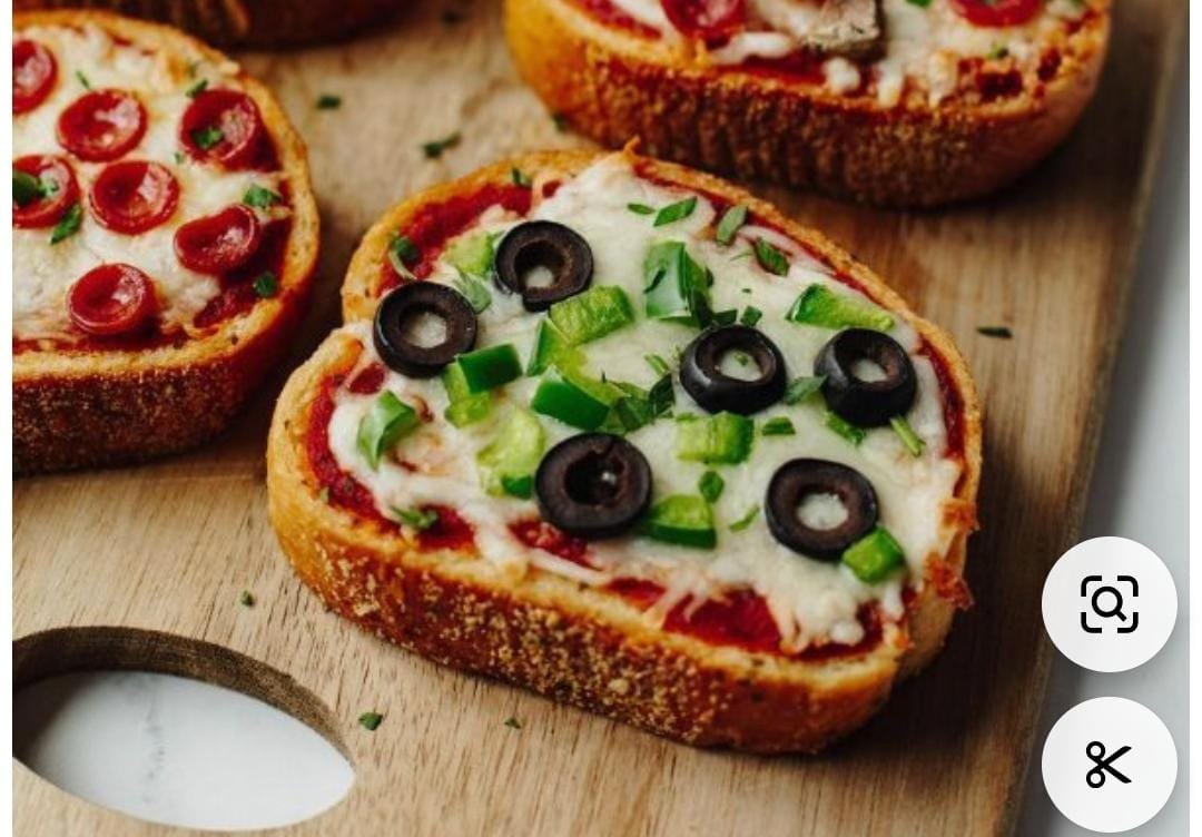 Pizza Style Garlic Bread