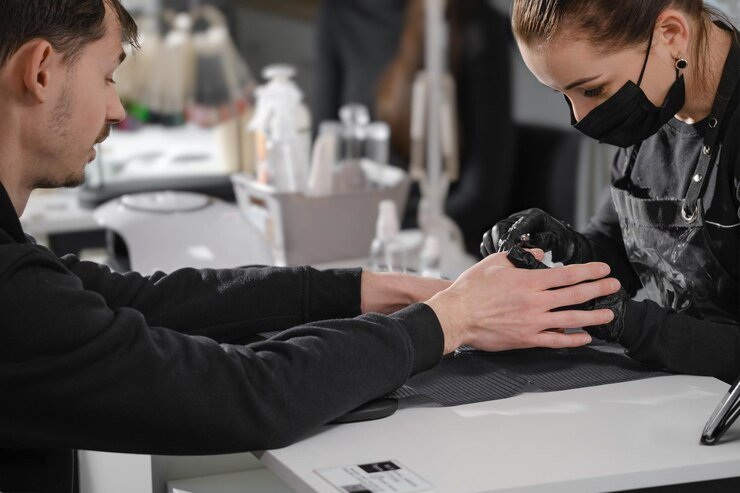 Alga luxury manicure