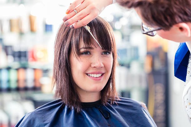 Ladies Short Hair Cut