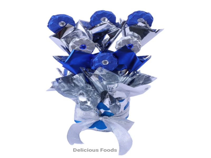 BOUQUET BLUE AND SILVER