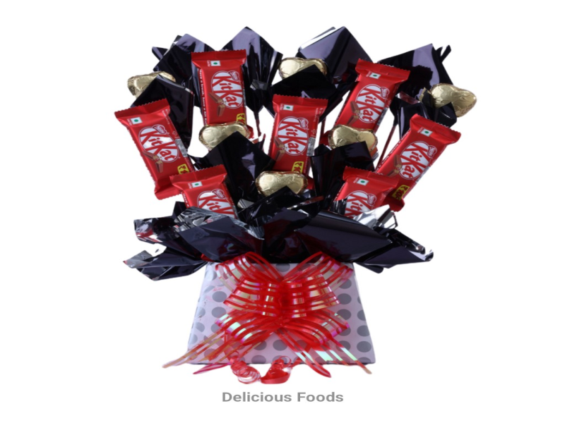 BOUQUET HEART KIT KAT BLACK AND GOLD