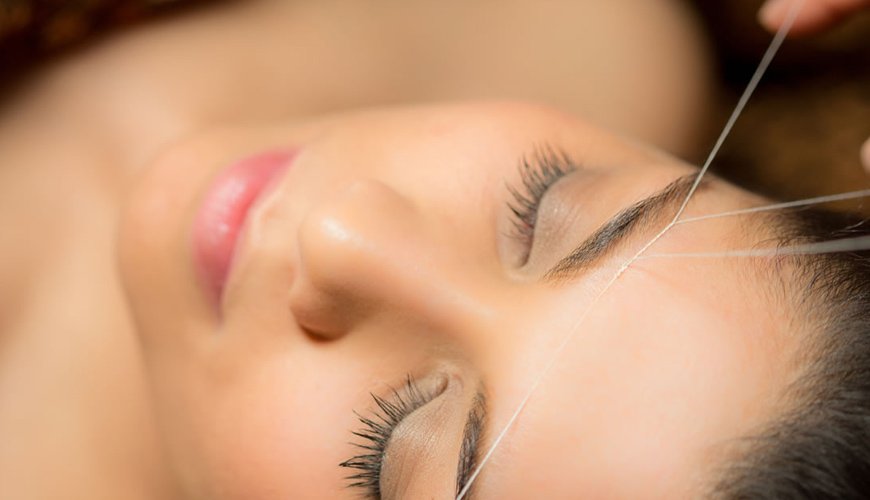 With Forehead Upper Lips