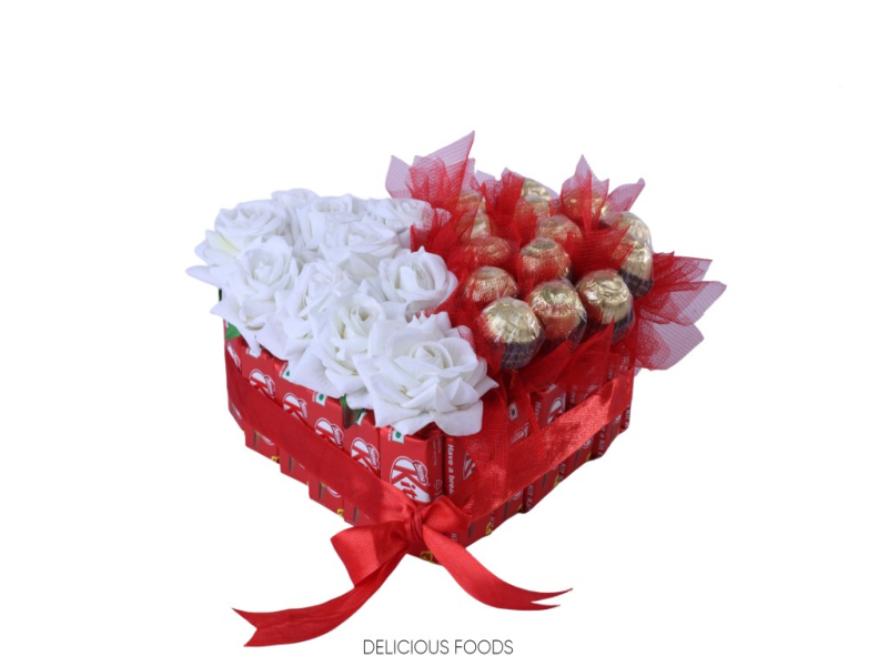 BOUQUET HEART KIT KAT WHITE