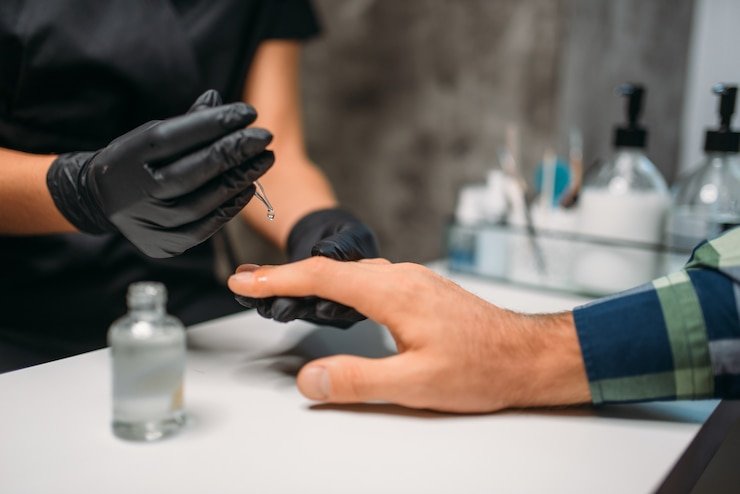 Bombini manicure